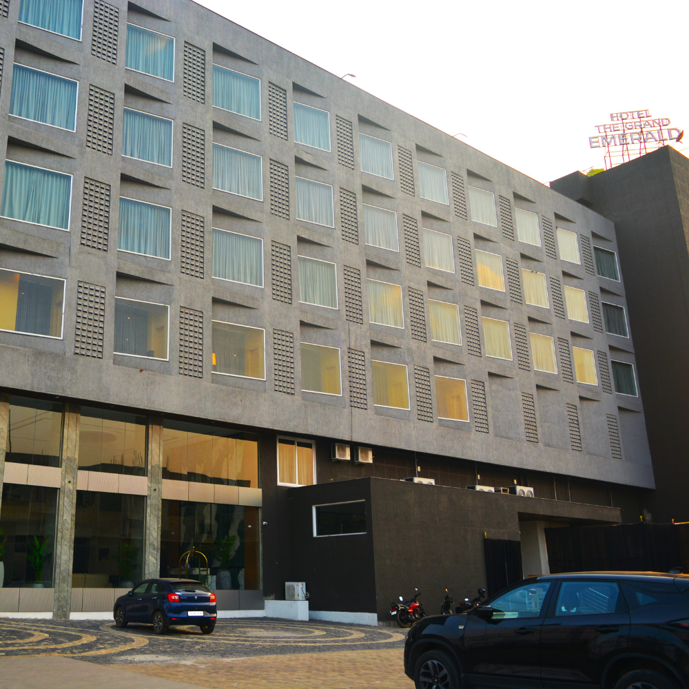 Hotel Grand Emerald Image Day